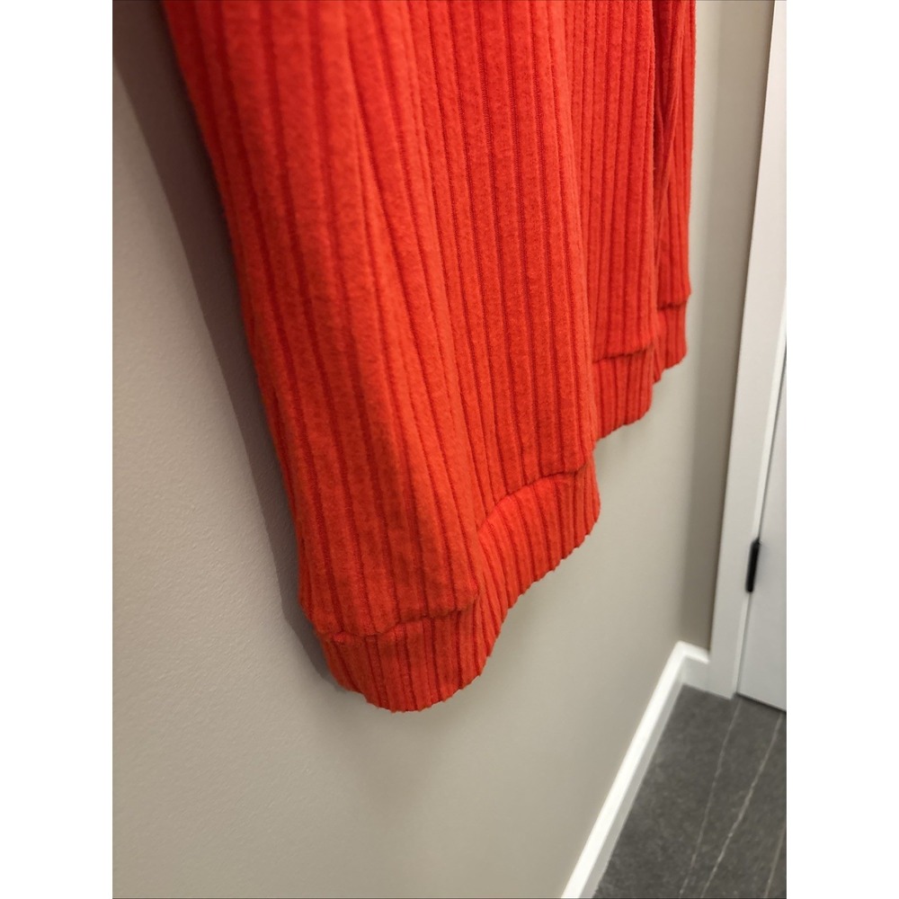 NWT Women's Red Ribbed V-neck Lightweight Sweater Sampeel - Picture 11 of 11